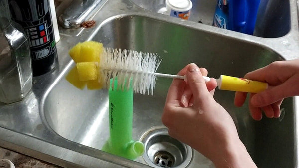 How to Clean Silicone Bong Parts? 2026 Best Ways